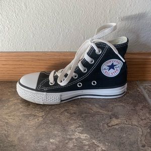 Like New Girls converse